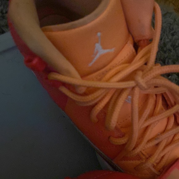 Jordan 12 Sunrise - Picture 6 of 6